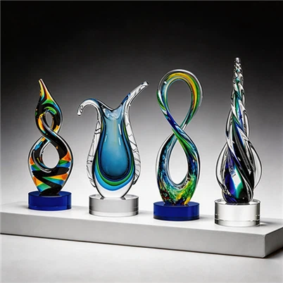 Desain Trofi Kaca Unik .